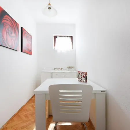 Apartments And Rooms Diana Zadar Exterior photo