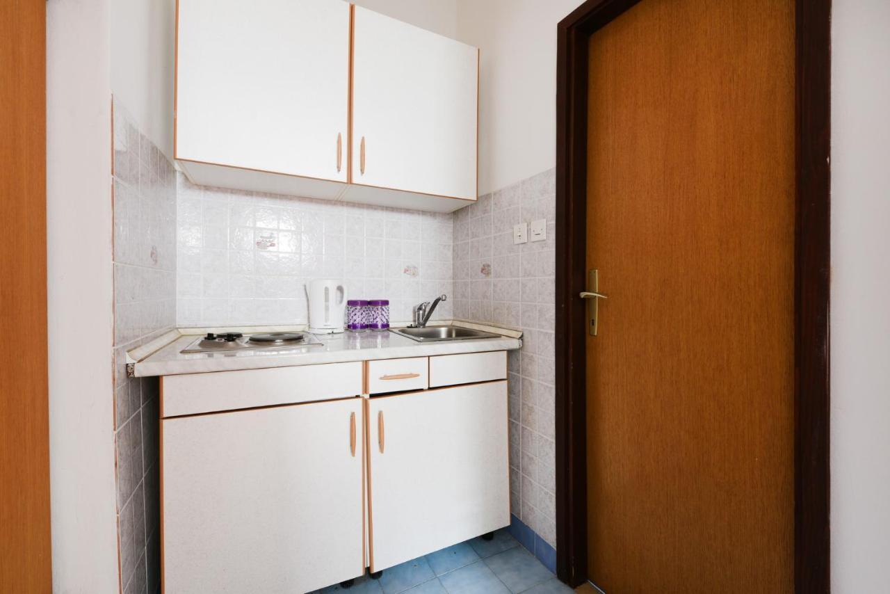 And Diana Apartment